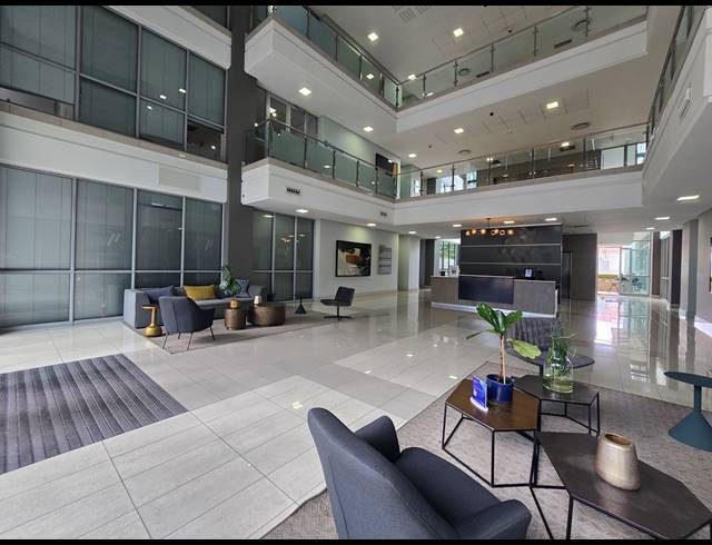 665M² OFFICE TO LET IN MAGALIESSIG